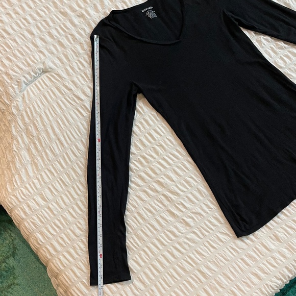 🌟 Minimalist Black Long Sleeve | Mossimo Women’s L | Capsule Wardrobe Essential - Picture 7 of 8